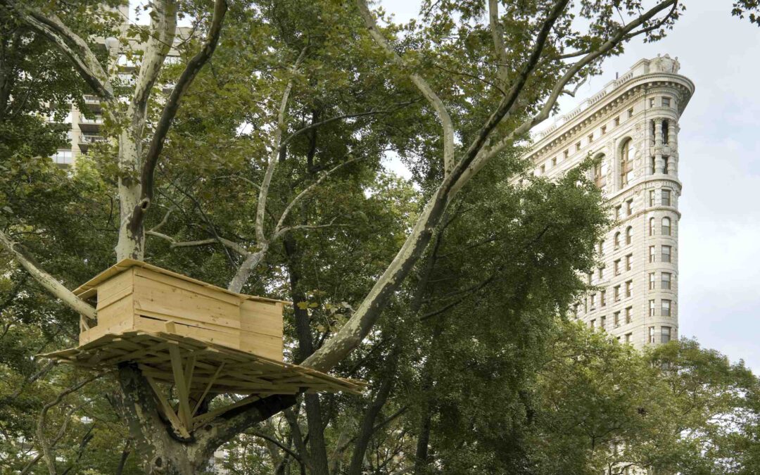 Tadashi Kawamatas Tree Huts Projekt von 2008 in Paris und New York City