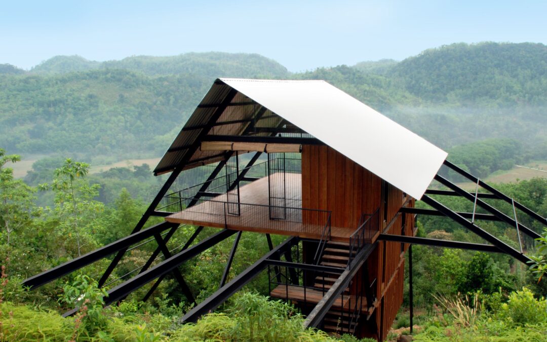 Der „Estate bungalow“ in Mathugama, Sri Lanka, von Narein Perera